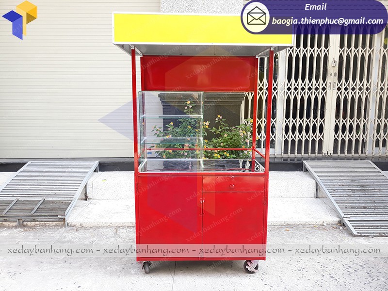 tủ bán thức ăn