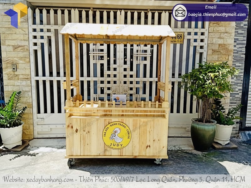 xe bán trà sữa cá viên