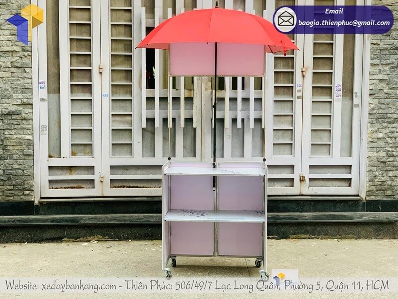 xe đẩy bán hàng có dù