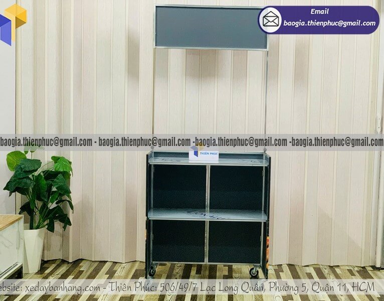 xe đẩy bán thức ăn nhanh